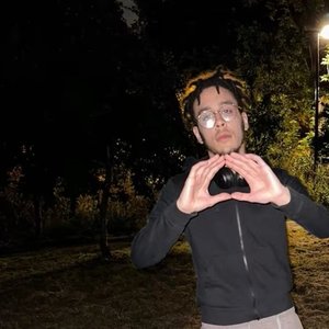 Nix Vuitton 的头像