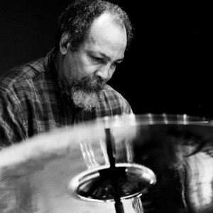 Milford Graves Percussion Ensemble 的头像