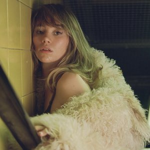 Avatar för Suki Waterhouse