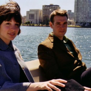 “Nedelle and Thom”的封面