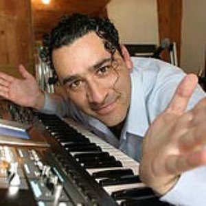 Avatar for Cesar Guzmán