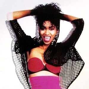 Gina Go-Go 的头像