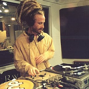 DJ Drez photo provided by Last.fm