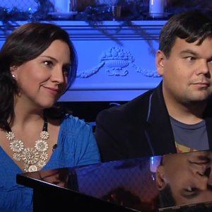 Изображение для 'Kristen Anderson-Lopez & Robert Lopez'