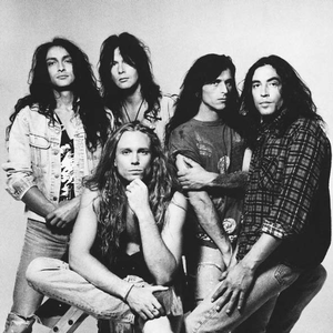 Sleeze Beez photo provided by Last.fm