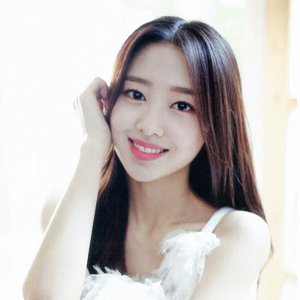 Avatar för 이달의 소녀 (LOONA/Yves)