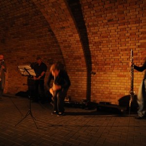 Mikołaj Trzaska Ircha Clarinet Quartet 的头像
