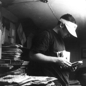 DJ Shadow için avatar