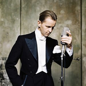 Max Raabe & Palast Orchester のアバター