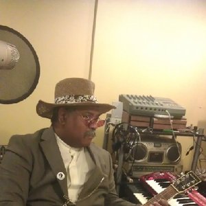 Glenn Doc Holloway 的头像
