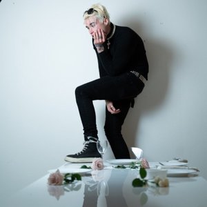 Yung Mux 的头像