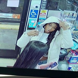 Up Now Raven Valentine - Single