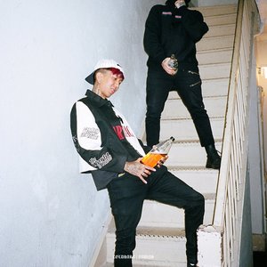 Топ-альбомы gothboiclique | Last.fm