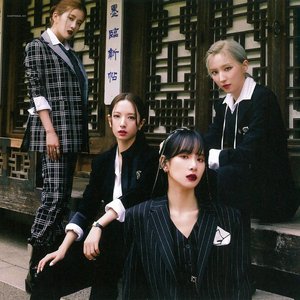 “WJSN THE BLACK”的封面