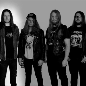 Gravestone photo provided by Last.fm