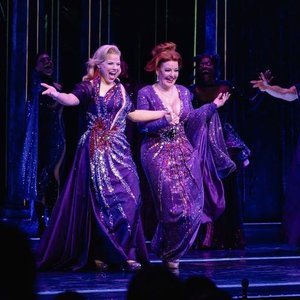 Megan Hilty, Christopher Sieber, Jennifer Simard 的头像