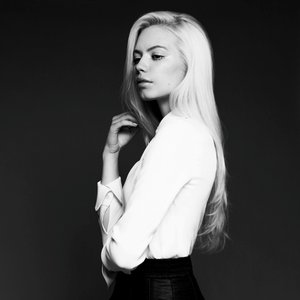 Lenachka 的头像