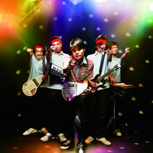 Cubismo Grafico Five photo provided by Last.fm