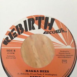 Makka Bees 的头像