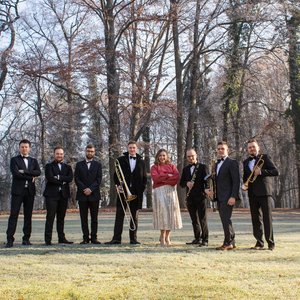 Lazy Swing Band 的头像