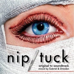 “Nip Tuck”的封面