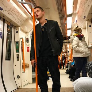 Raff Law 的头像