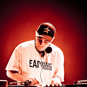 DJ Grazzhoppa photo provided by Last.fm