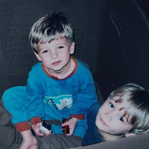 Hello Honey - Single