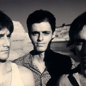 Violeta de Outono photo provided by Last.fm