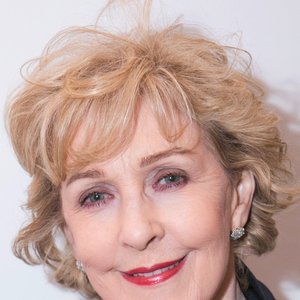 “Patricia Hodge”的封面