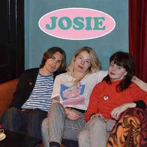 “Josie”的封面