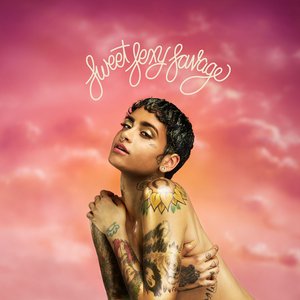 “SweetSexySavage (Deluxe)”的封面