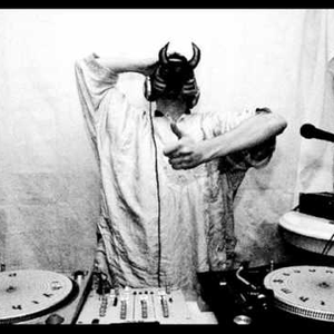 Shackleton photo provided by Last.fm