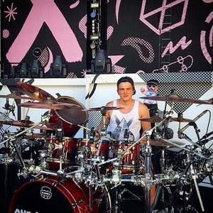 Josh Devine için avatar