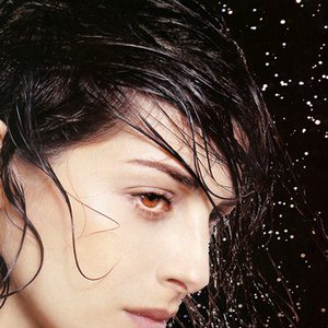 Amira Casar 的头像