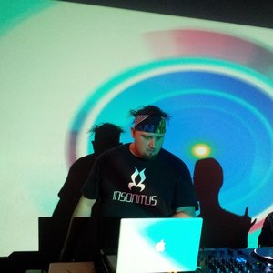 Tekxture 的头像