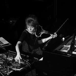 Poppy Ackroyd photo provided by Last.fm