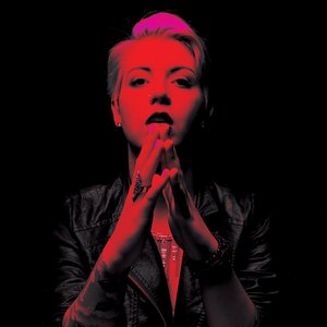 She Is We 的头像