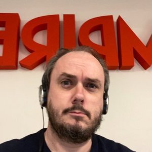 Chris Hewitt 的头像