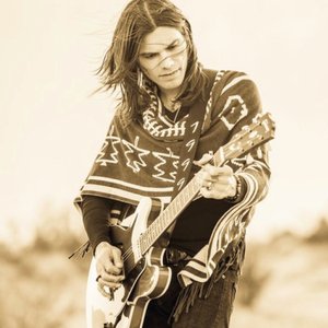 Nick Perri & The Underground Thieves 的头像
