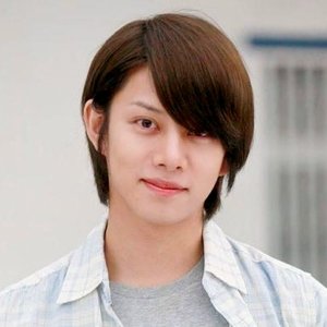  on Twitter heechul with his hair tied up got me fffffffked up too  jesus christ httpstcoH6LmFmtACp  Twitter