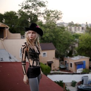 Image pour 'Grimes (Official)'