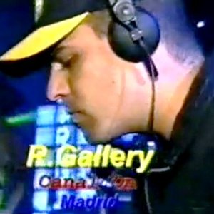 R. Gallery 的头像