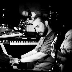 Çağrı Sertel Trio 的头像
