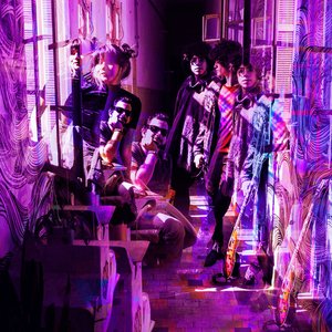 The Molodoys 的头像