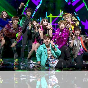 “SHINee & f(x)”的封面