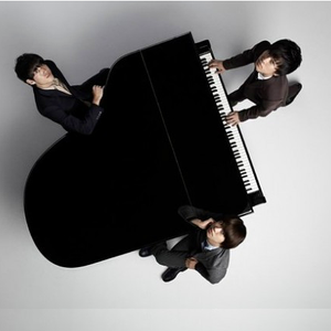 Weaver photo provided by Last.fm