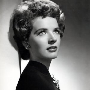 Polly Bergen 的头像