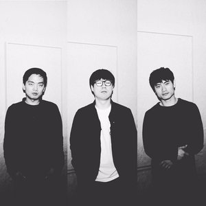 “YUNSEOKCHEOL TRIO”的封面