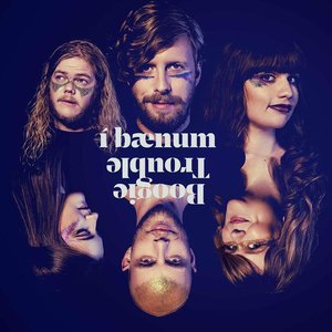 Í bænum